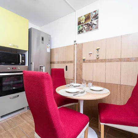 Apartment 3bd - Free Private Parking - By Open House Timişoara