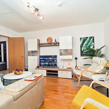 3bd - Free Private Parking - By Open House Appartement *