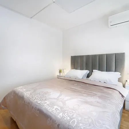 3bd - Free Private Parking - By Open House ティミショアラ