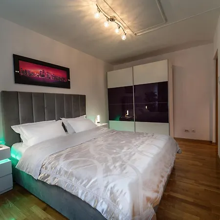 3bd - Free Private Parking - By Open House *