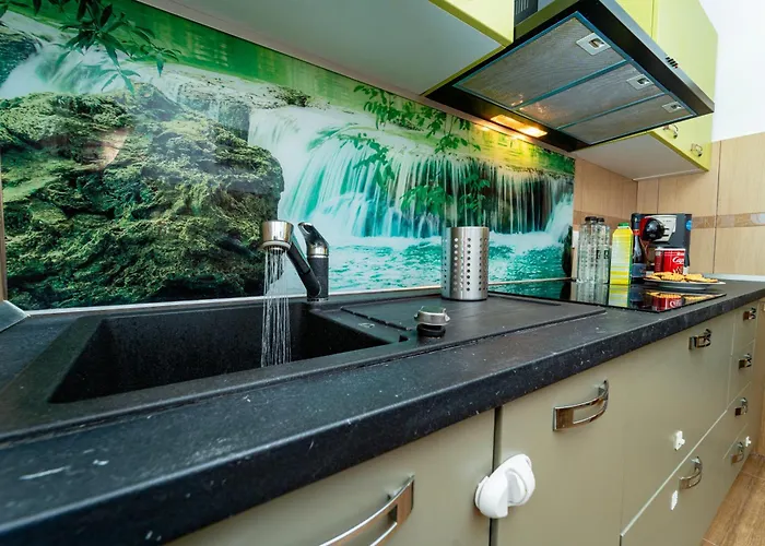 Apartment 3bd - Free Private Parking - By Open House