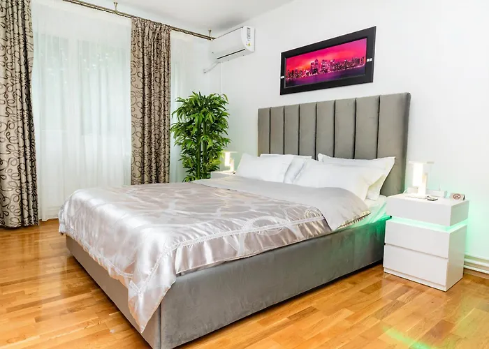 3bd - Free Private Parking - By Open House Apartment *