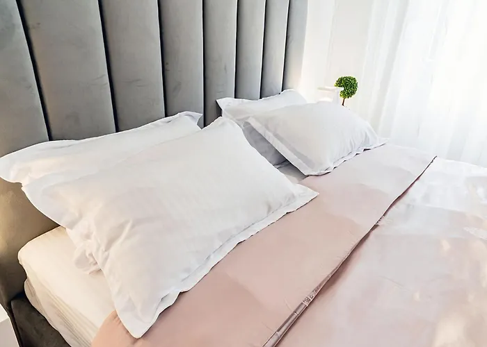 3bd - Free Private Parking - By Open House *