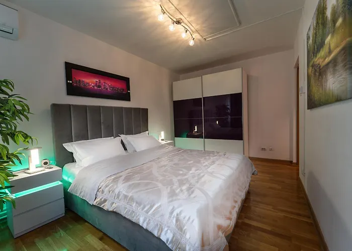 3bd - Free Private Parking - By Open House *